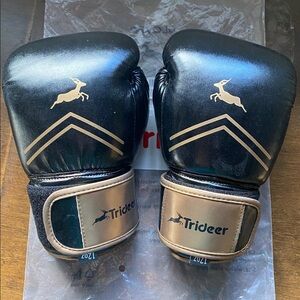 TRIDEER Pro Training Gloves Boxing Kickboxing Sparring 12 Oz  Black/ gold